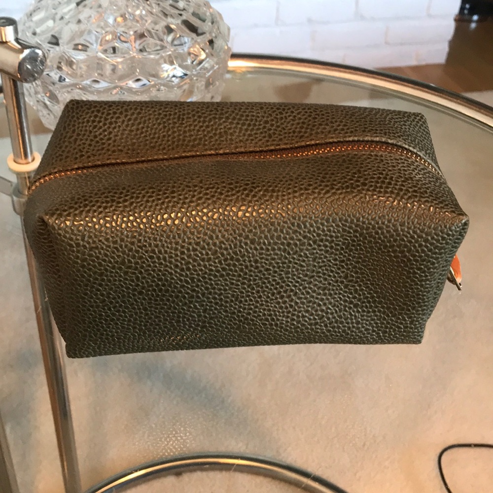 NWOT 1st Class bag British airways - Picture 2 of 5